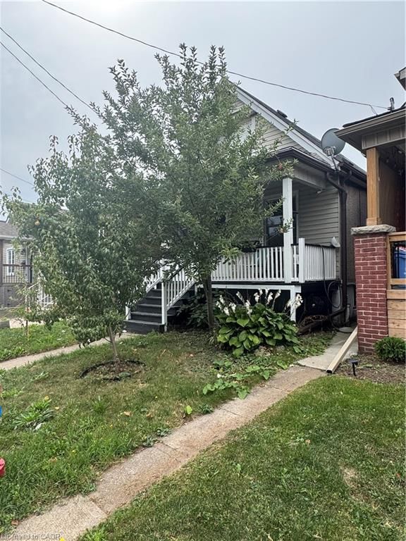 82 Cambridge Avenue