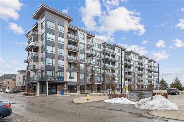 211 - 40 Esplanade Place