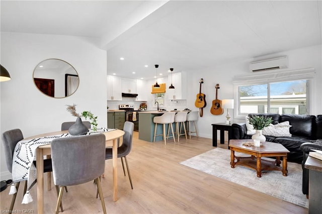 28 Macpherson Crescent