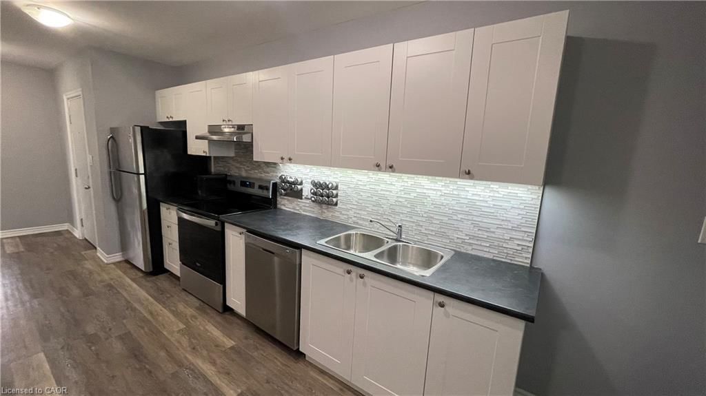 Condo/Apt Unit for lease at 15-468 Main Street, Hamilton, ON, L8N 1K6 - Stinson - MLS: 40811272