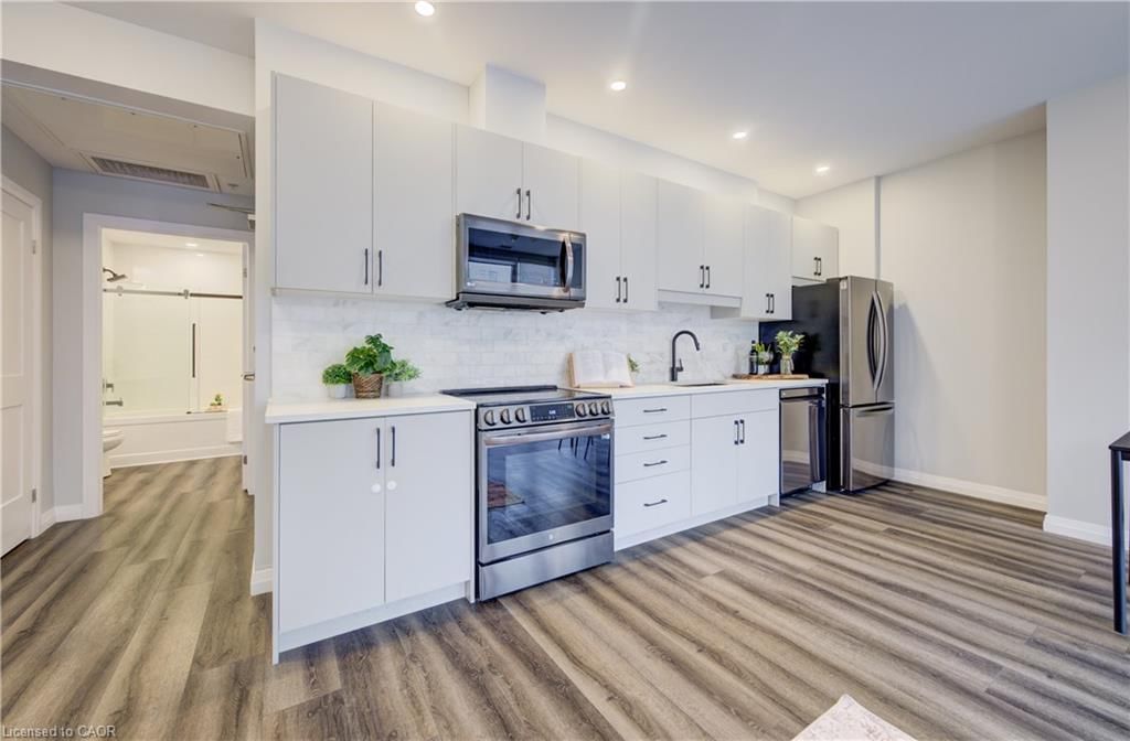 Condo/Apt Unit for sale at 201-60 Charles Street, Kitchener, ON, N2G 0C9 - Downtown Kitchener/West Ward - MLS: 40811279