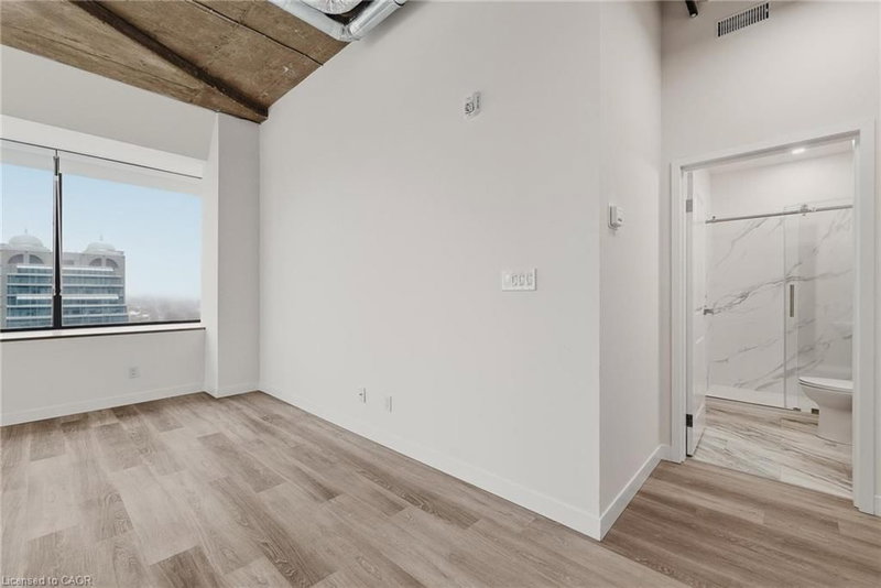 315 - 30 Duke Street W