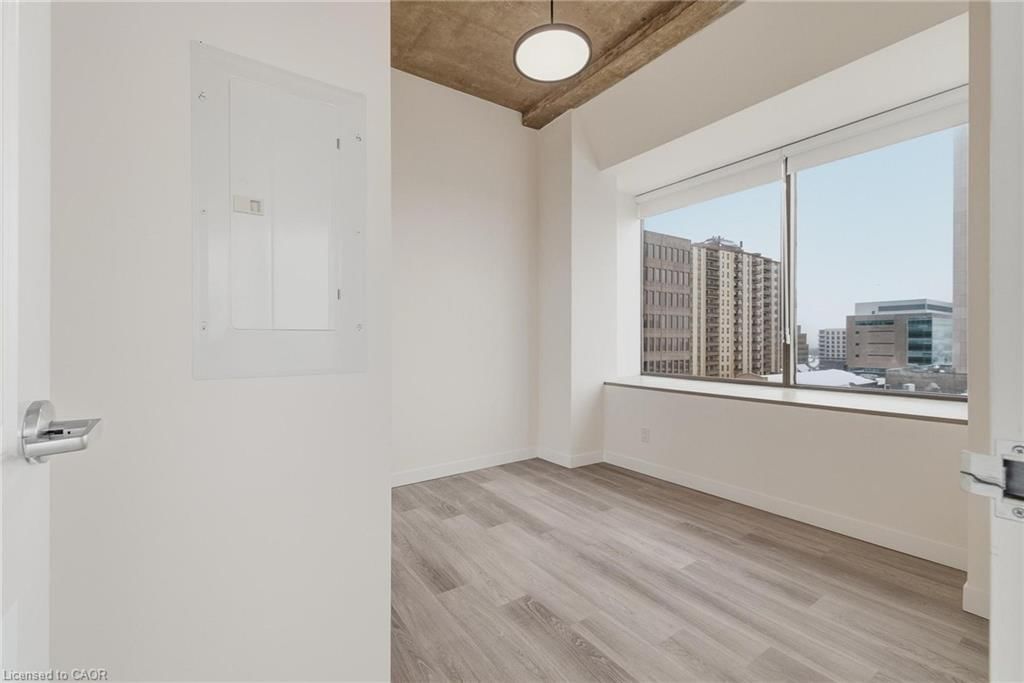 315 - 30 Duke Street W 3