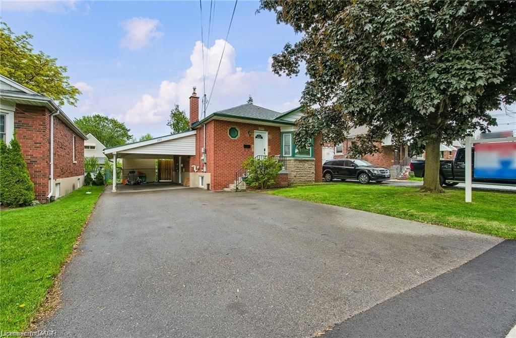 Single Family Residence for lease at Upper-245 East 32nd Street, Hamilton, ON, L8V 3S3 - Raleigh - MLS: 40811420