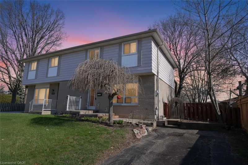 1345 Colonsay Drive, Burlington, Ontario