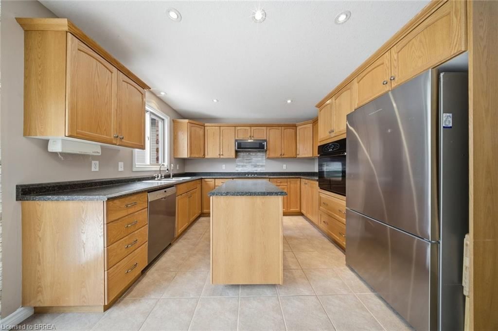 Single Family Residence for sale at 40 Mission Road, Brantford, ON, N3S 0A3 - Mission Estates - MLS: 40811695