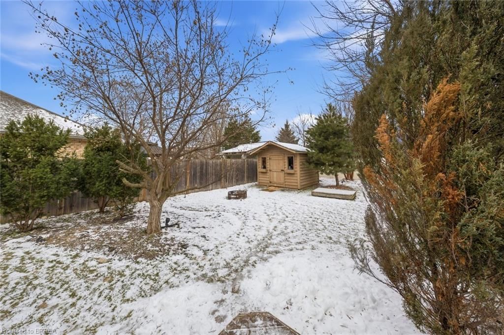 Single Family Residence for sale at 40 Mission Road, Brantford, ON, N3S 0A3 - Mission Estates - MLS: 40811695