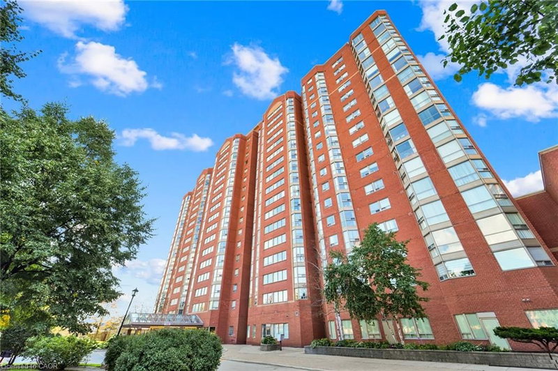 1510 - 2466 Eglinton Avenue E