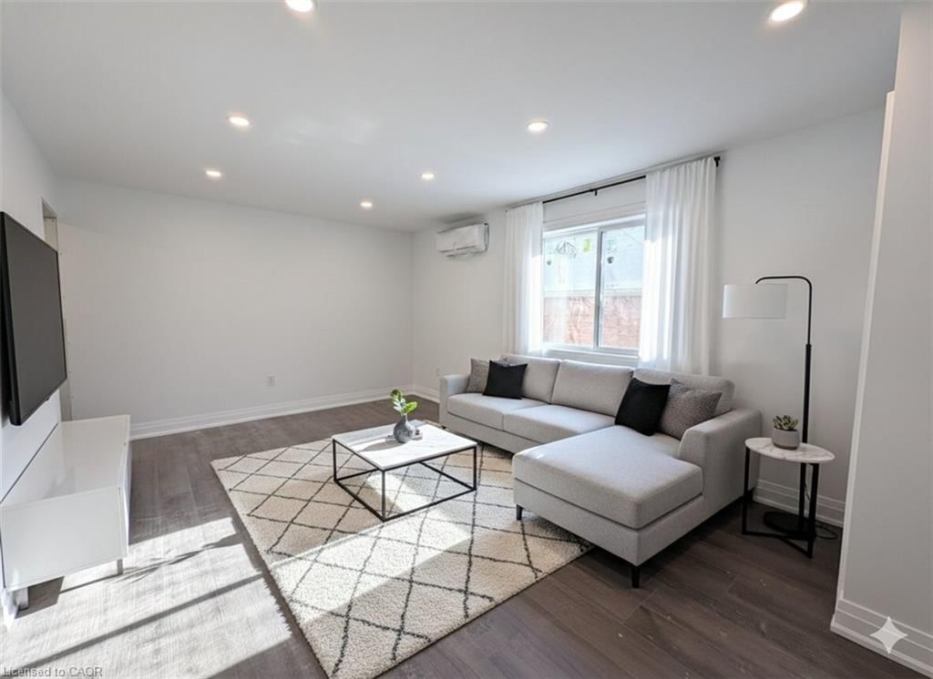 Single Family Residence for lease at Upper-184 Ottawa Street, Hamilton, ON, L8K 2E6 - Delta - MLS: 40811804