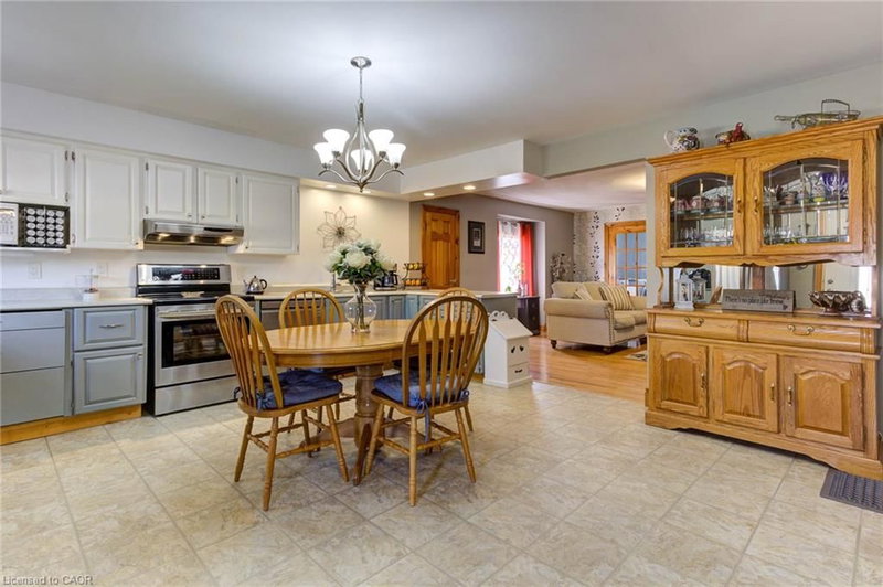 392008 Grey Road 109