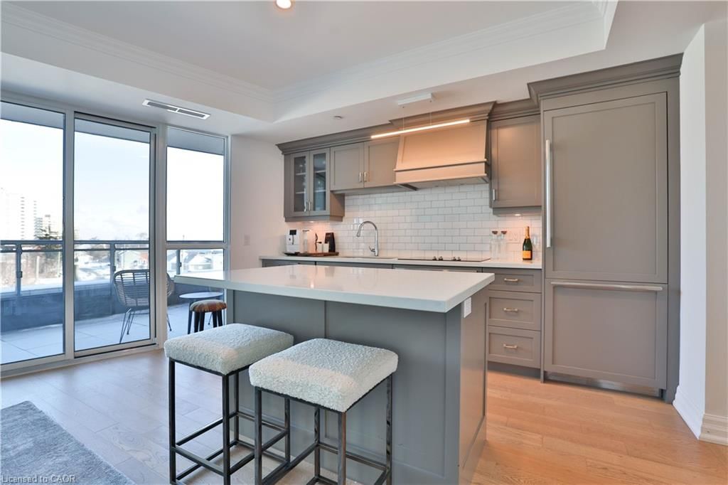 Condo/Apt Unit for sale at 304-2060 Lakeshore Road, Burlington, ON, L7R 0G2 - Central - MLS: 40812412