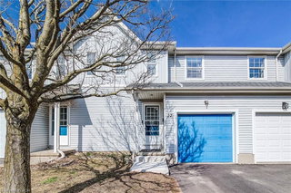 27 - 90 Mooregate Crescent