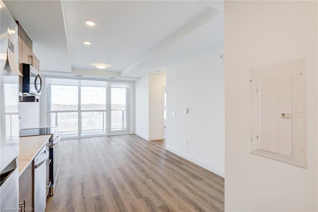 802 - 1333 Weber Street E