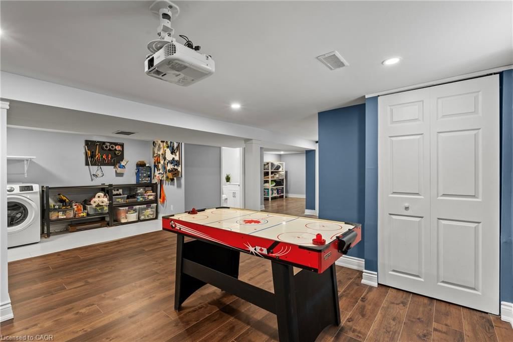 Single Family Residence for sale at 15 Millen Avenue, Hamilton, ON, L9A 2T5 - Centremount - MLS: 40812712