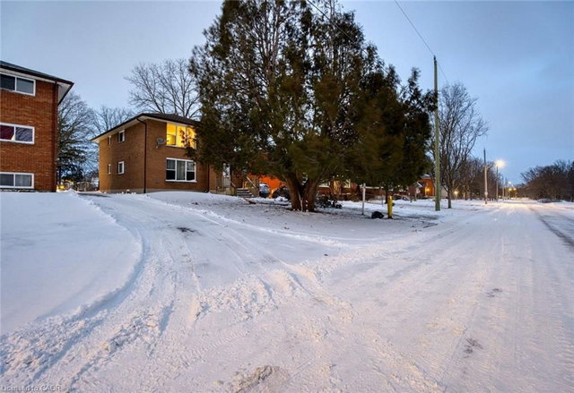 1 - 330 Kiwanis Park Drive