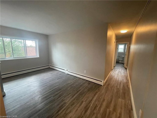 102 - 385 Melvin Avenue