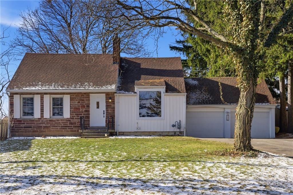 Single Family Residence for sale at 235 Sanatorium Road, Hamilton, ON, L9C 1Z4 - Westcliffe - MLS: 40813010