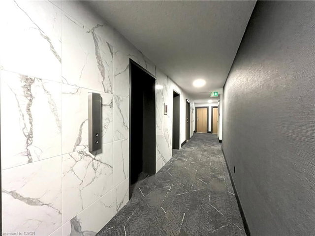 2206 - 150 Charlton Avenue E