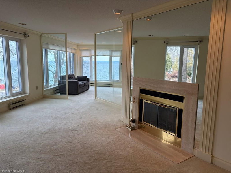 25 - 2220 Lakeshore Road