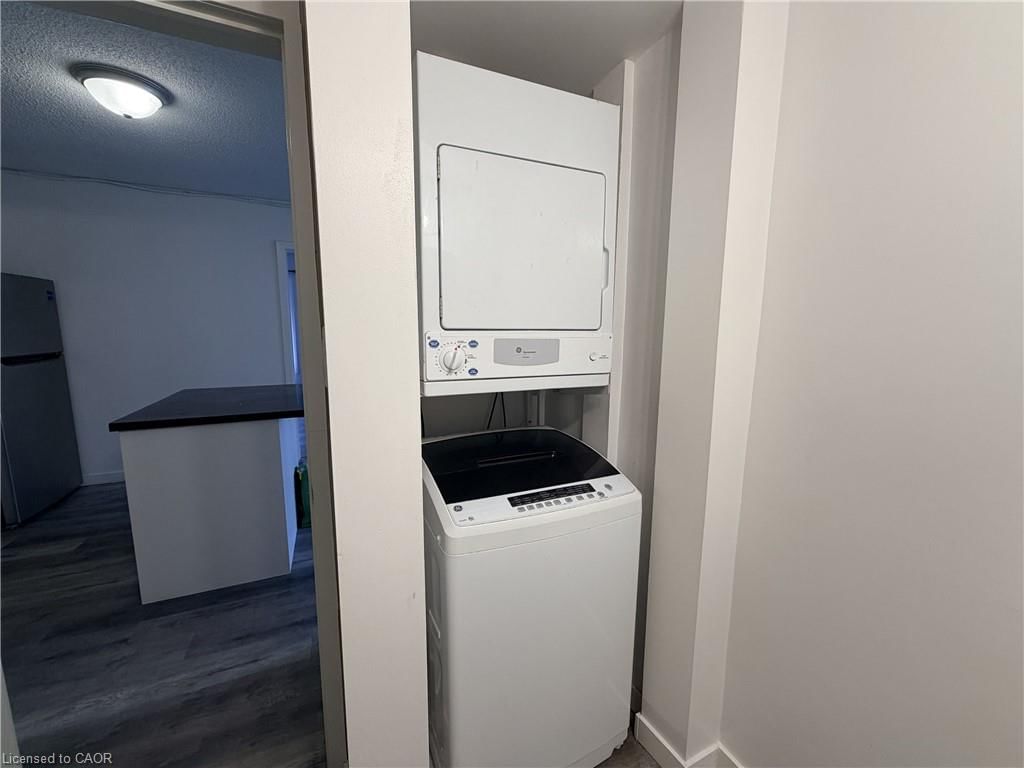 Condo/Apt Unit for lease at 6-120 Charles Street, Hamilton, ON, L8P 3E6 - Durand North - MLS: 40813822