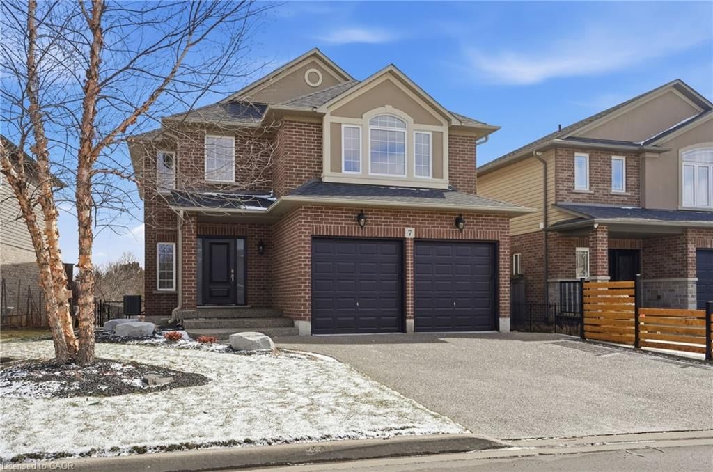 Single Family Residence sold at 7 Peggy Way, Hamilton, ON, L0R 1W0 - Rural Glanbrook - MLS: 40813838