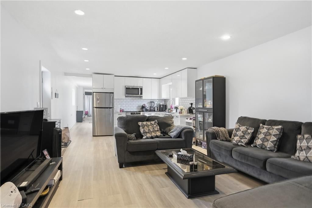 Condo/Apt Unit for lease at 82 Queen Street, Hamilton, ON, L8R 2V4 - Central South - MLS: 40814224