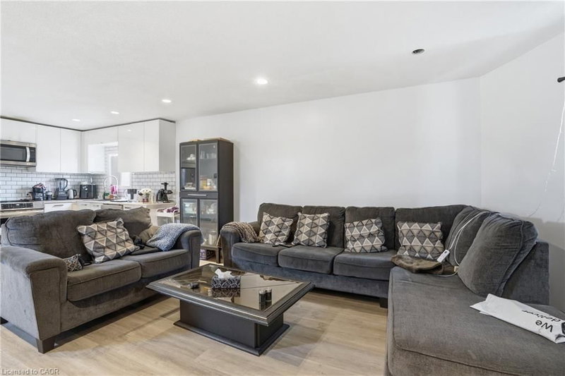 1 - 82 Queen Street N