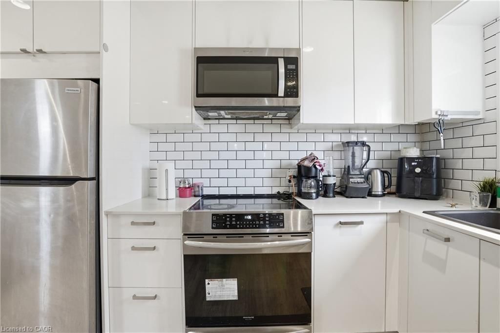 Condo/Apt Unit for lease at 82 Queen Street, Hamilton, ON, L8R 2V4 - Central South - MLS: 40814224