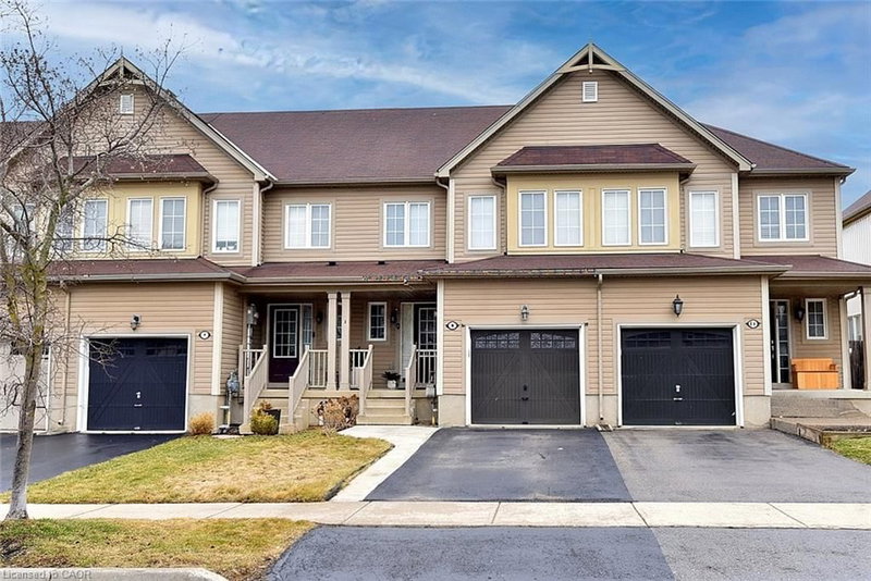9 Lynch Crescent photo 5