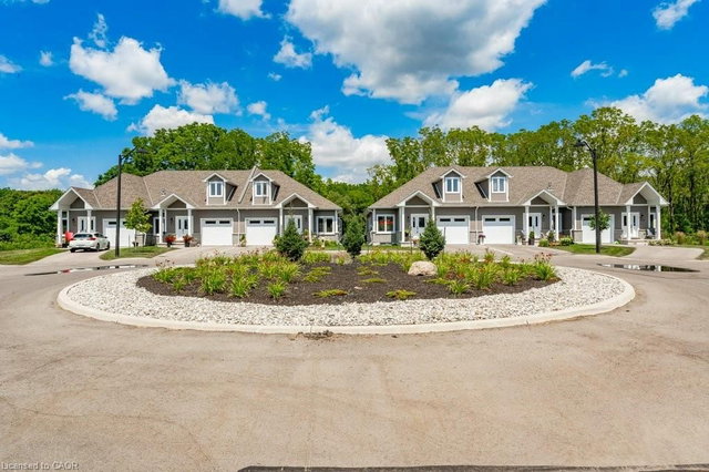 18 - 744 Nelson Street W