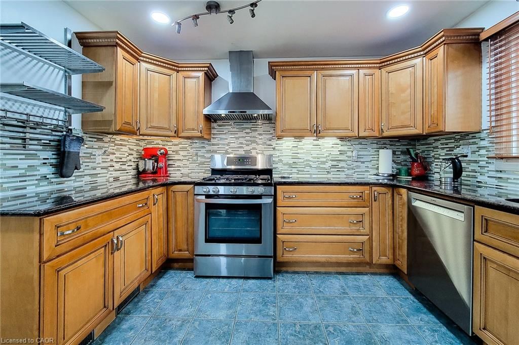 Single Family Residence for sale at 114 Juanita Drive, Hamilton, ON, L9C 2G3 - Westcliffe - MLS: 40814570