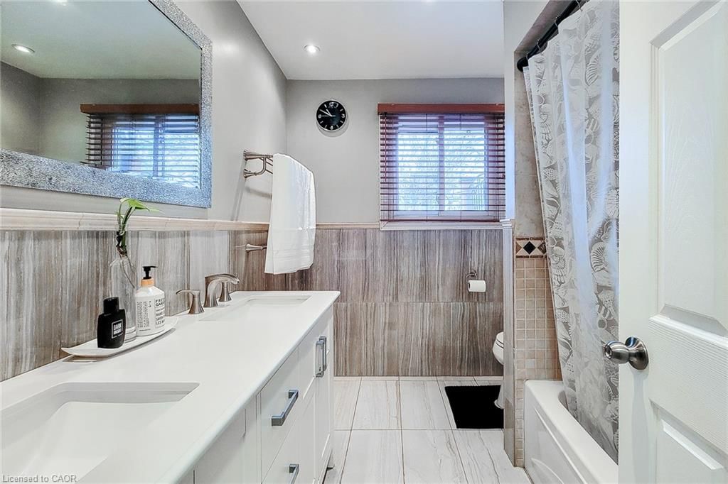 Single Family Residence for sale at 114 Juanita Drive, Hamilton, ON, L9C 2G3 - Westcliffe - MLS: 40814570