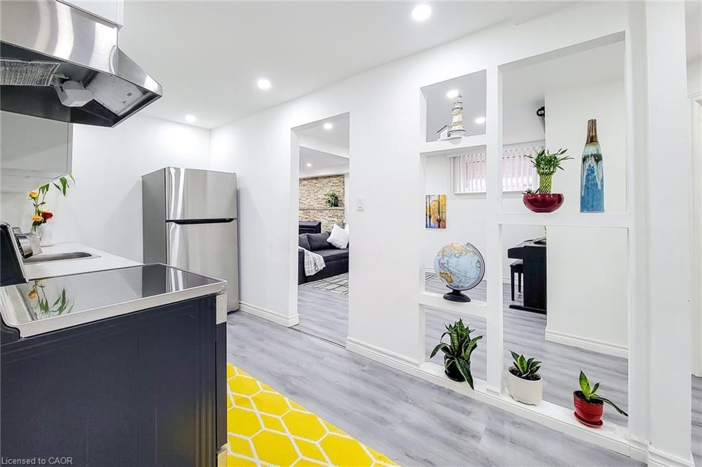 Single Family Residence for sale at 114 Juanita Drive, Hamilton, ON, L9C 2G3 - Westcliffe - MLS: 40814570