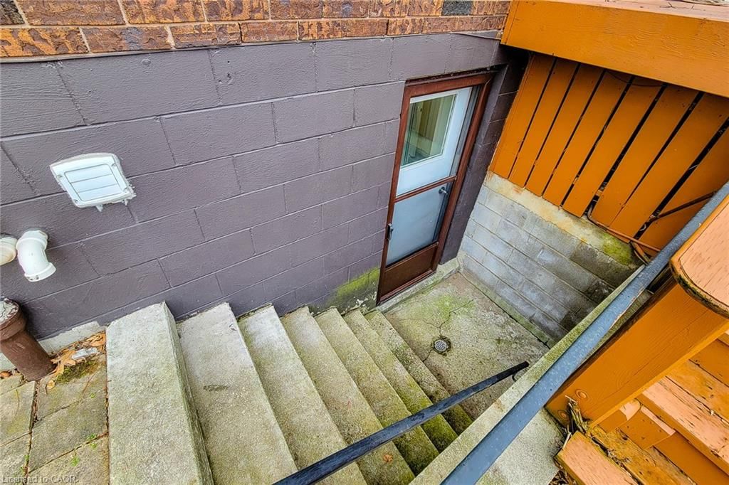 Single Family Residence for sale at 114 Juanita Drive, Hamilton, ON, L9C 2G3 - Westcliffe - MLS: 40814570