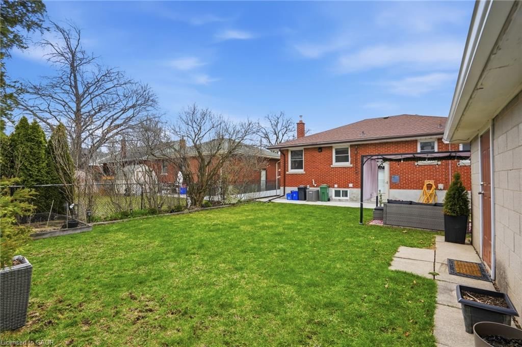 Single Family Residence for sale at 101 Organ Crescent, Hamilton, ON, L8T 1Y8 - Huntington - MLS: 40814594