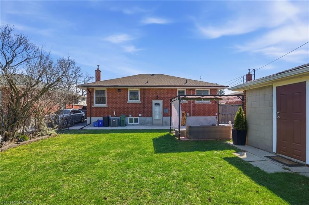 Single Family Residence for sale at 101 Organ Crescent, Hamilton, ON, L8T 1Y8 - Huntington - MLS: 40814594