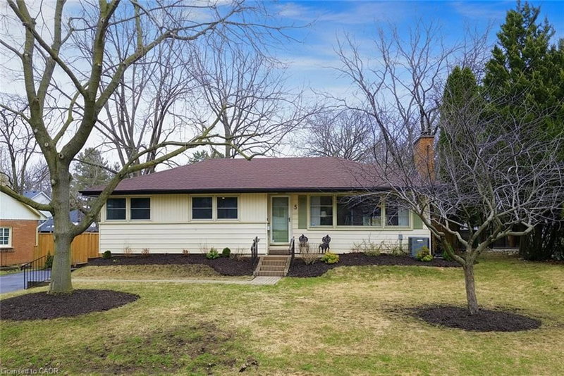 5 Mayfair Avenue