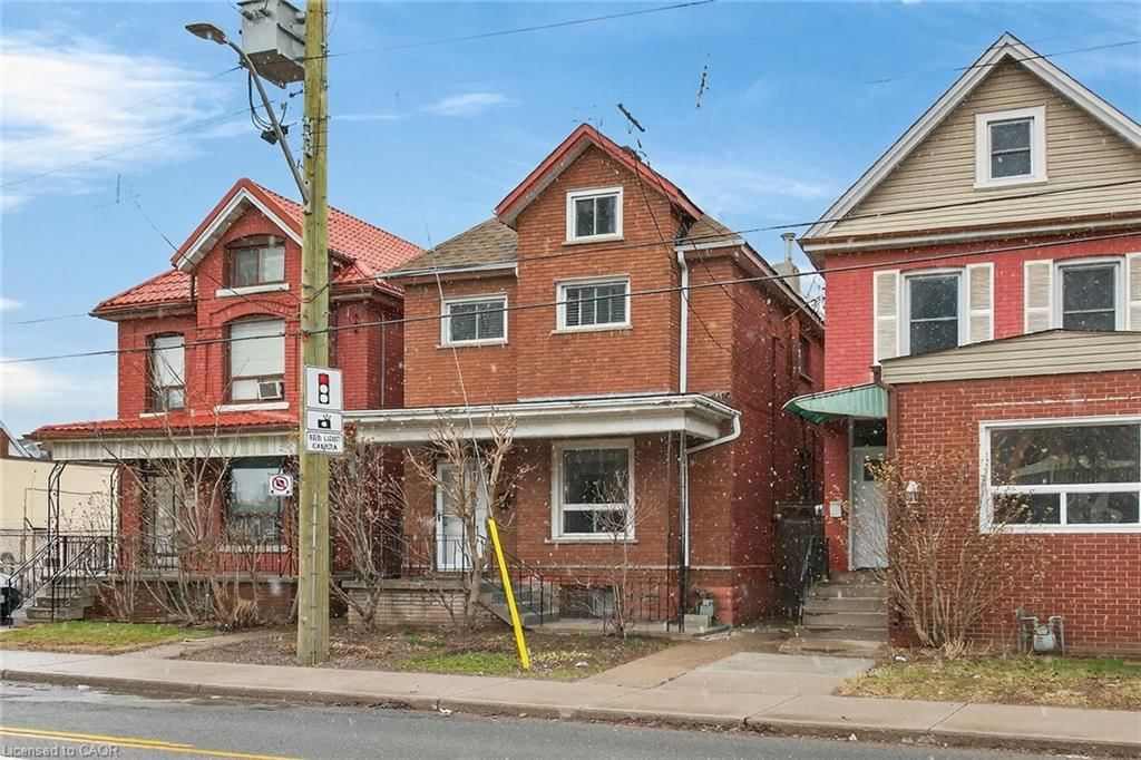 Single Family Residence for sale at 96 Wentworth Street, Hamilton, ON, L8L 5V4 - Landsdale - MLS: 40814831