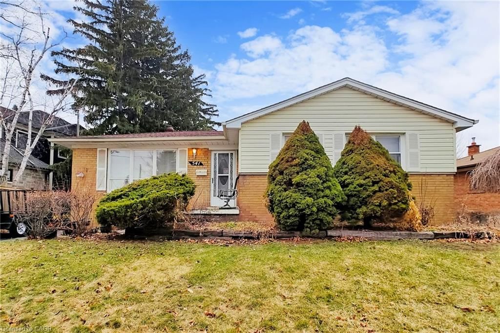 Single Family Residence for sale at 541 Wingrove Crescent, Oakville, ON, L6L 4R7 - WO West - MLS: 40814973