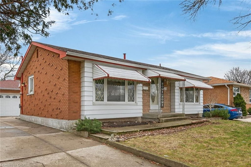 21 Bluebird Avenue