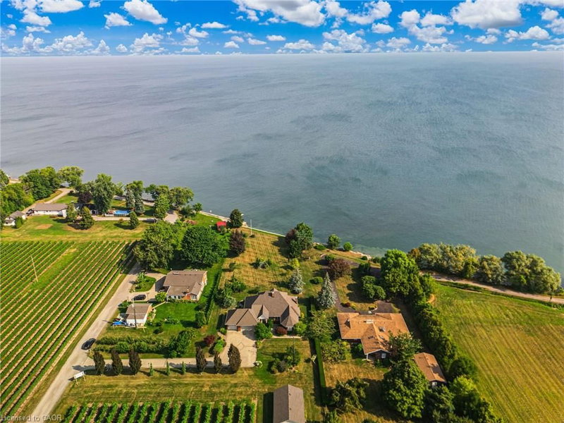 3503 Lakeshore Road photo 3