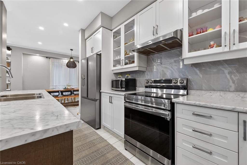 Single Family Residence for sale at 7809 Hackberry Trail, Niagara Falls, ON, L2H 3R5 - Brown - MLS: 40815525