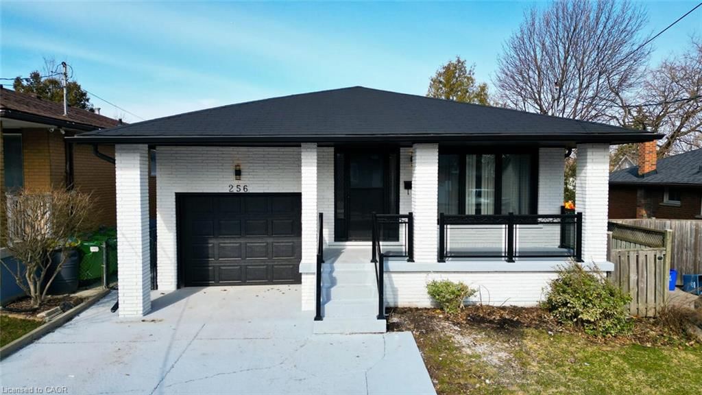 Single Family Residence for sale at 256 West 18th Street, Hamilton, ON, L9C 4G9 - Buchanan - MLS: 40815658