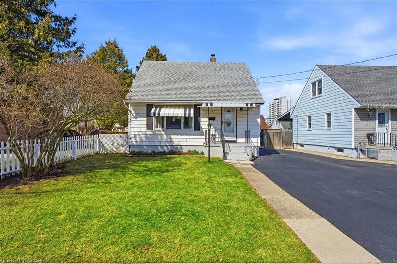 39 Eastwood Street, Hamilton, Ontario