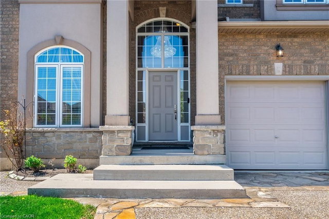 24 Edgecroft Crescent