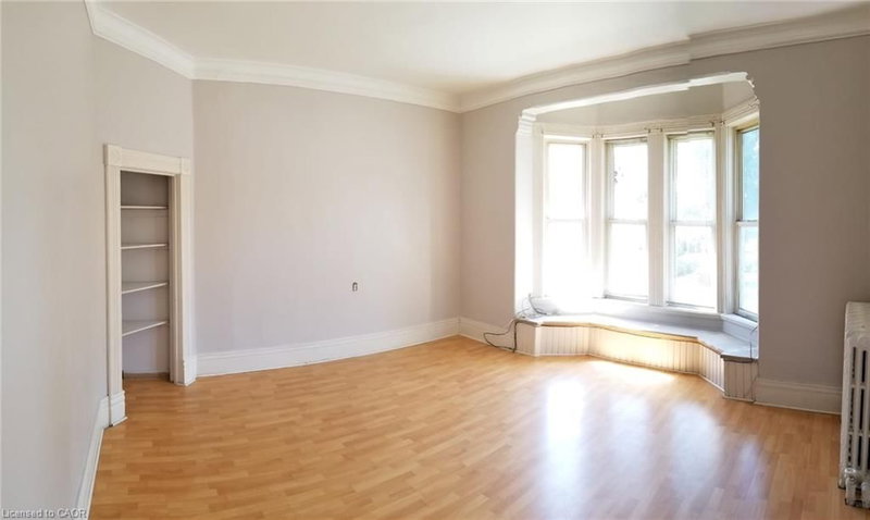 448 King Street W