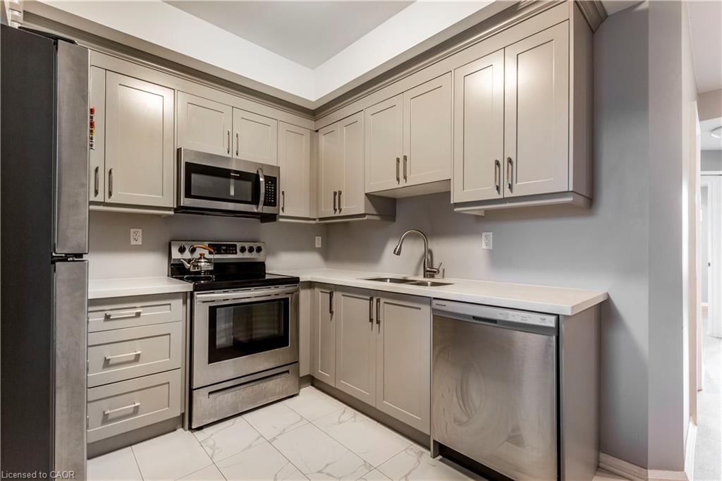 Condo/Apt Unit for lease at 2-144 Wellington Street, Hamilton, ON, L8R 1N3 - Beasley - MLS: 40815951