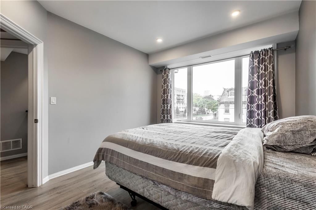 Condo/Apt Unit for lease at 2-144 Wellington Street, Hamilton, ON, L8R 1N3 - Beasley - MLS: 40815951