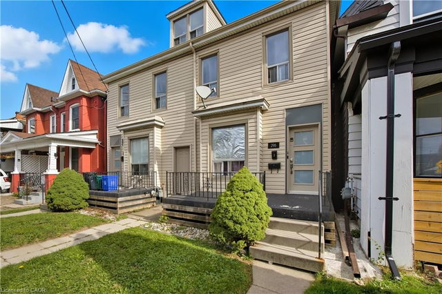 2 - 298 Emerald Street N