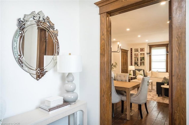 207 Waterloo Street N